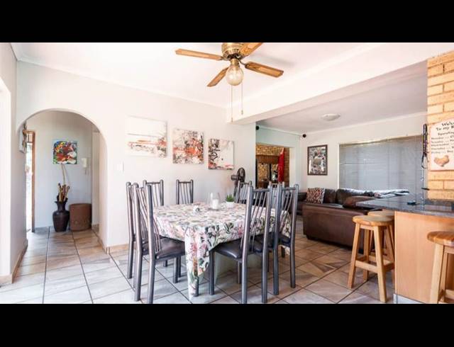 4 BEDROOM HOUSE FOR SALE IN MULBARTON